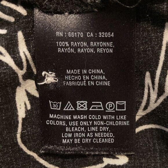 ANTHROPOLOGIE Maeve Black & White Bird Print Pintuck Pleated Button Down Blouse - Picture 11 of 12